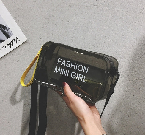 Sac à Bandoulière Transparent – Forme Carrée Tendance en Gelée | Style Mode & Port Diagonal